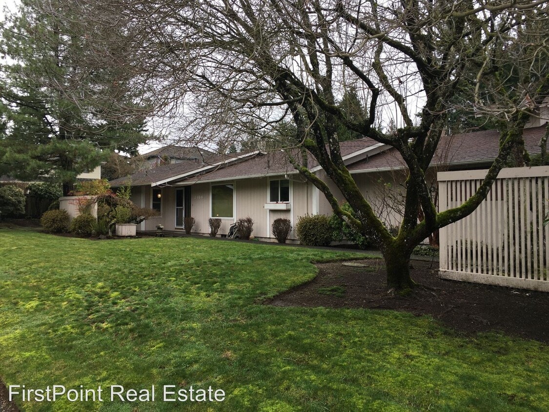 Primary Photo - 3 br, 2 bath House - 2104 7th St S.E.