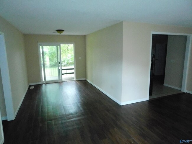 Building Photo - 314 Harolds Dr NW