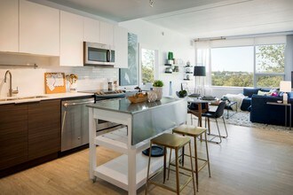 Dalian on the Park photo'