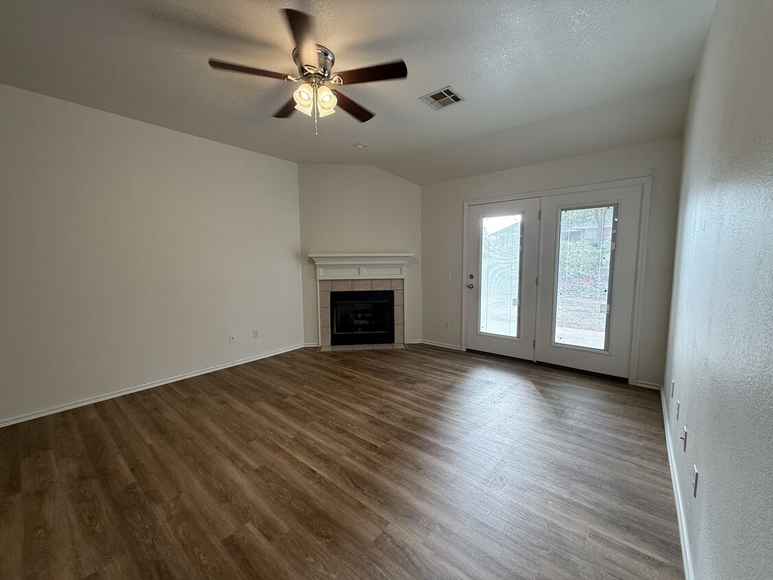 Photo - 701 S Stoneybrook St (Stillwater, OK)