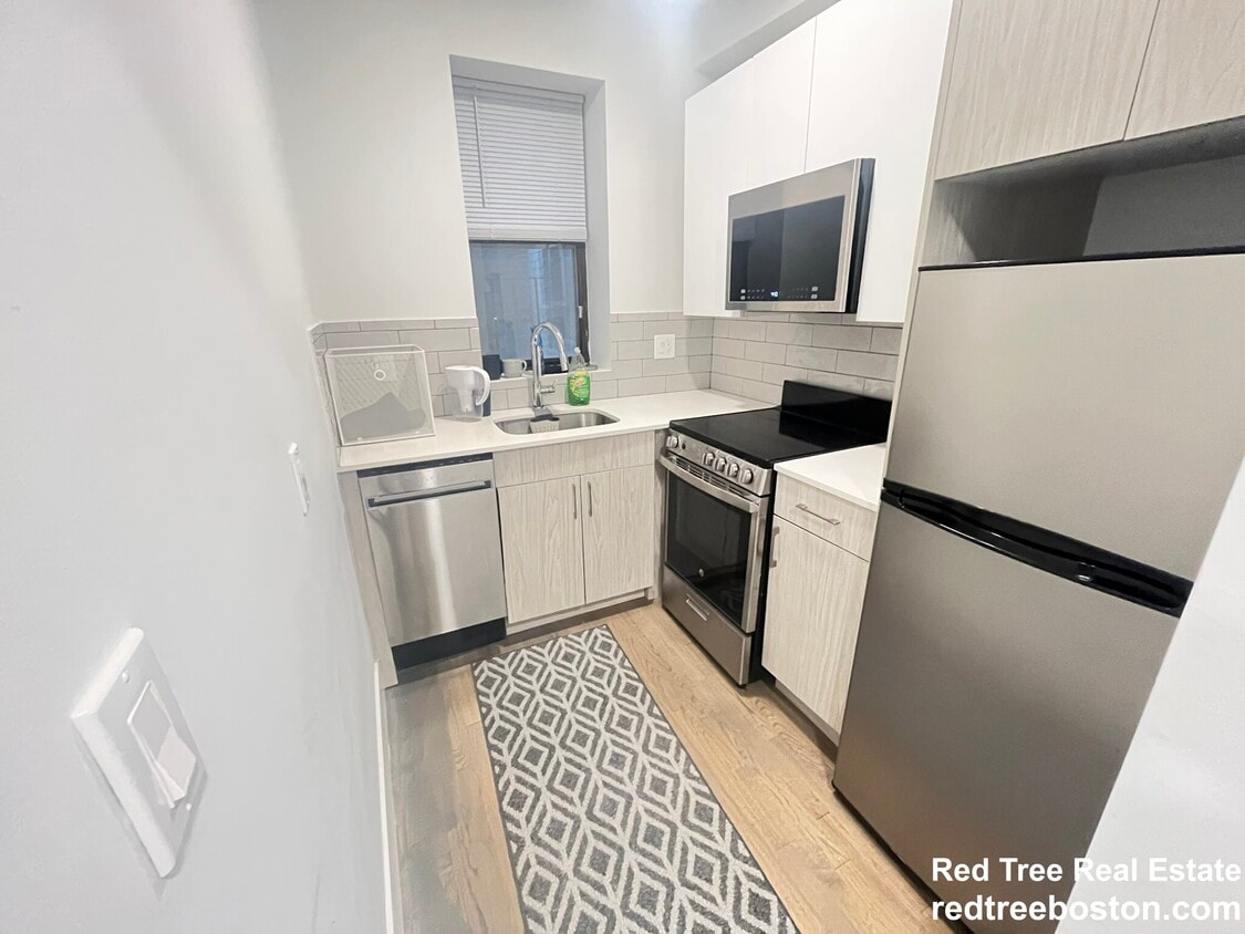 Photo - 19 Peterborough St. Unit 11