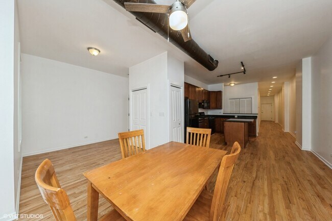 Foto del edificio - 1333 W Taylor St
