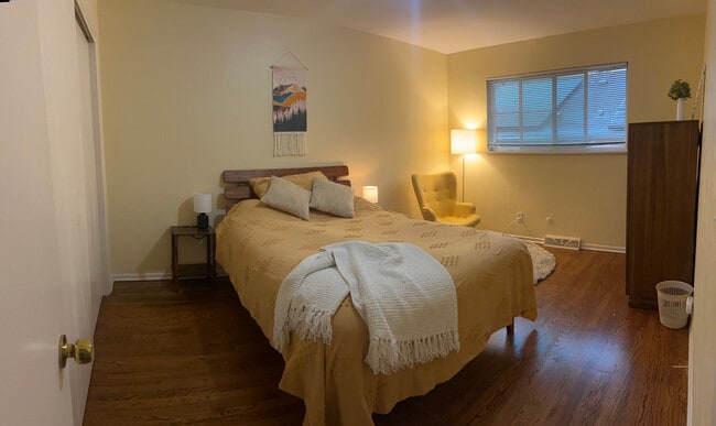 Primary bedroom, space for king and dresser, chair, bedside tables. large double closet. - 1570 Tamarac St