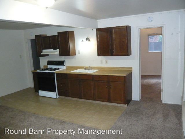 Building Photo - 10080 Canyon Rd