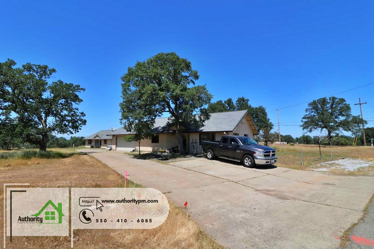 Building Photo - 21906 Chimney Rock Dr