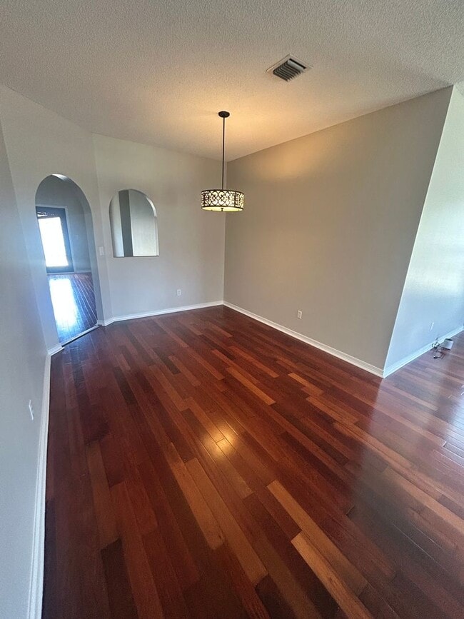 Foto del edificio - 3474 Cherry Ridge Rd