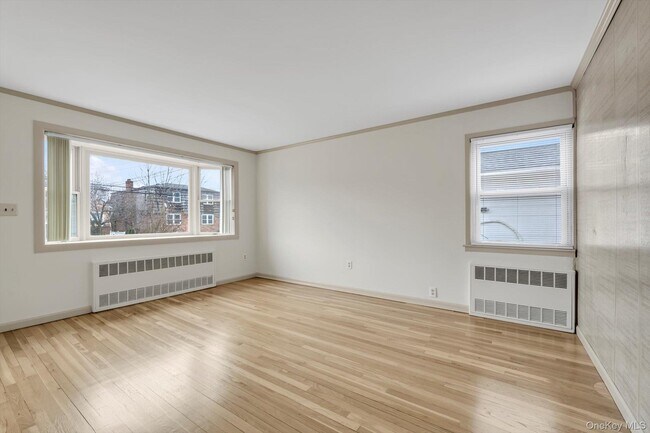 Foto del edificio - 9 Graywood Rd