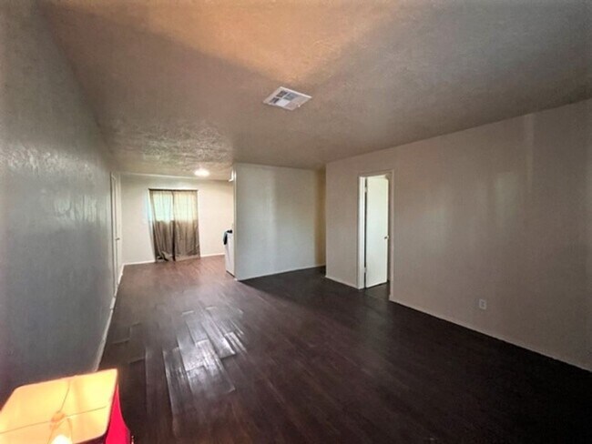 Foto del edificio - 2605 SE 50th St