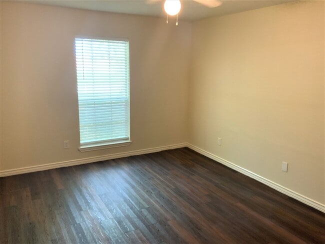 Foto del edificio - 22731 Bridgewater Dr
