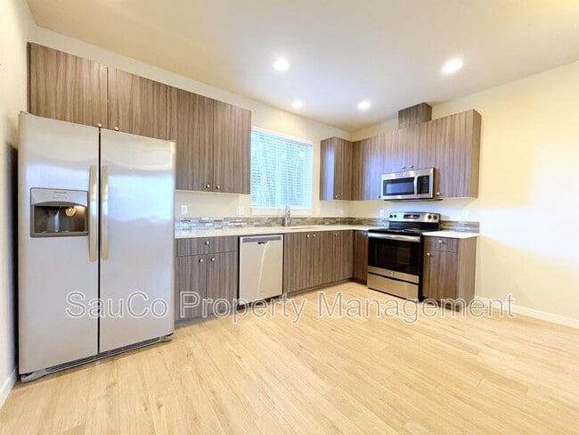 Foto del edificio - 17345 SW Blanton St