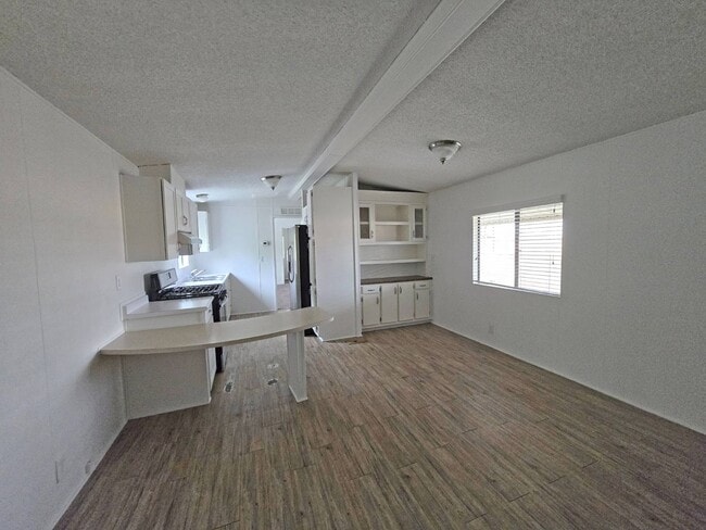Building Photo - 8633 E Brundage Ln