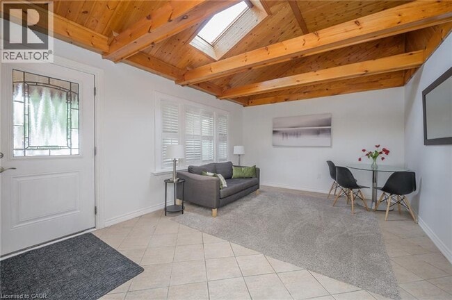 Building Photo - 100 Munn St