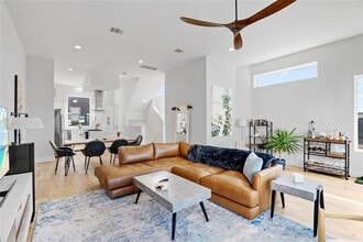 Building Photo - 1817 Elite Dr