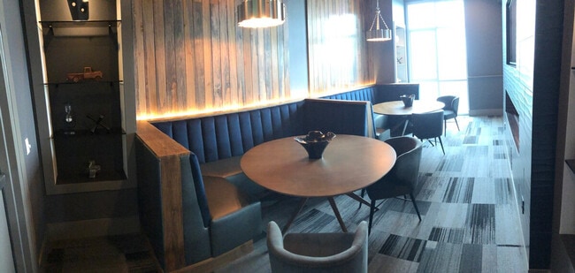 Building Photo - 13222 Ballantyne Corporate Pl