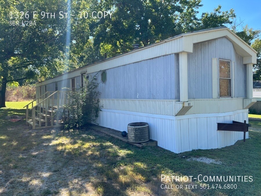 Foto del edificio - 1326 E 9th St