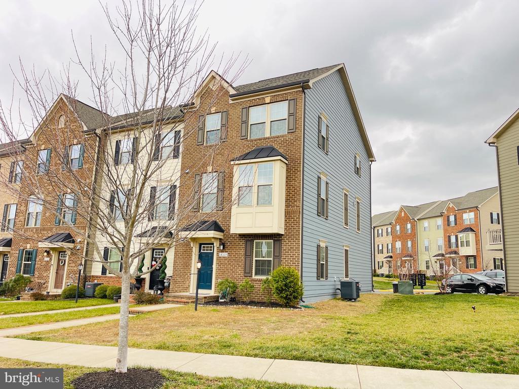 18109 Red Mulberry Rd, Dumfries, VA 22026 Townhome Rentals in