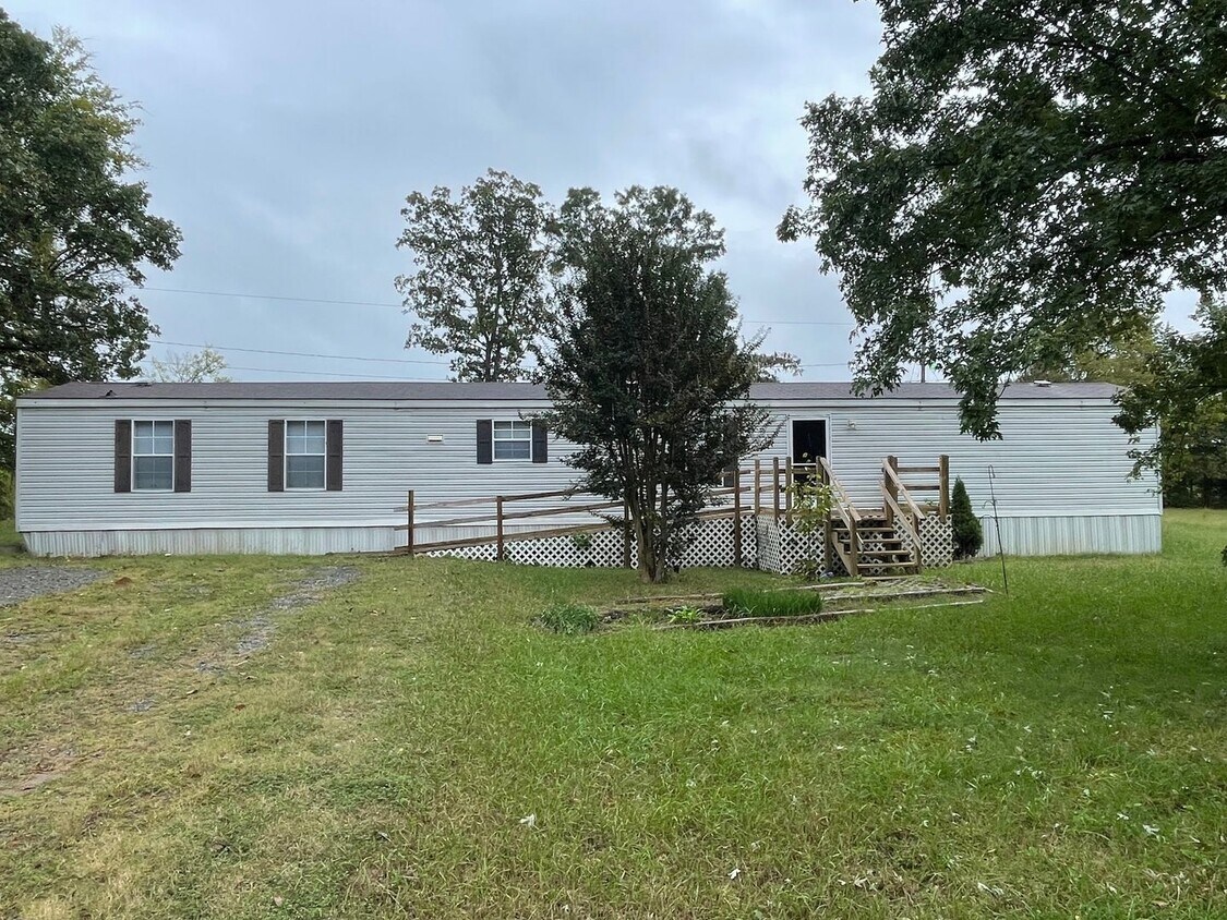 Primary Photo - 3 BED, 2 BATH MOBILE HOME