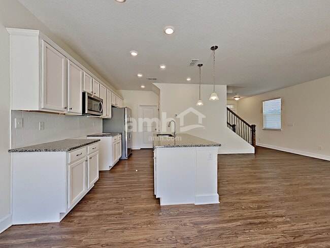 Building Photo - 10309 Watercrest Ct