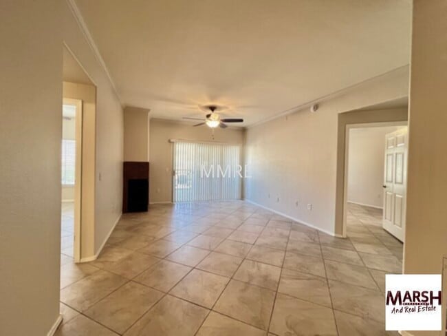 Foto del edificio - Beautiful 2 bedroom condo with 1 car garag...