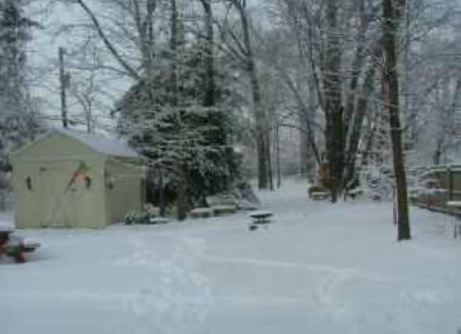 Foto del edificio - 545 Old Stage Rd