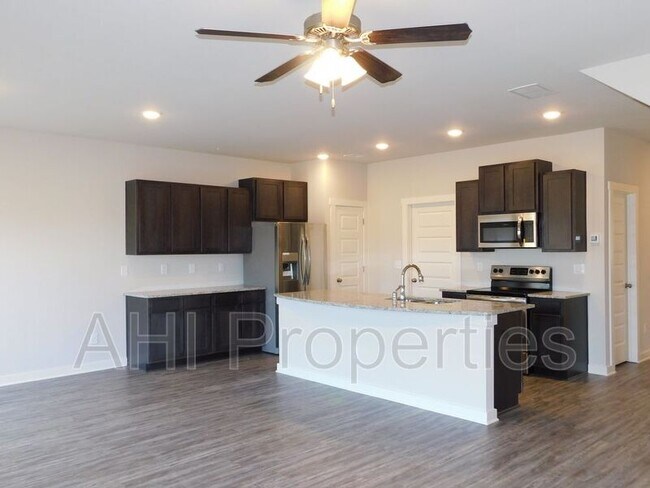 Building Photo - 5738 Cheshire Cove Cir