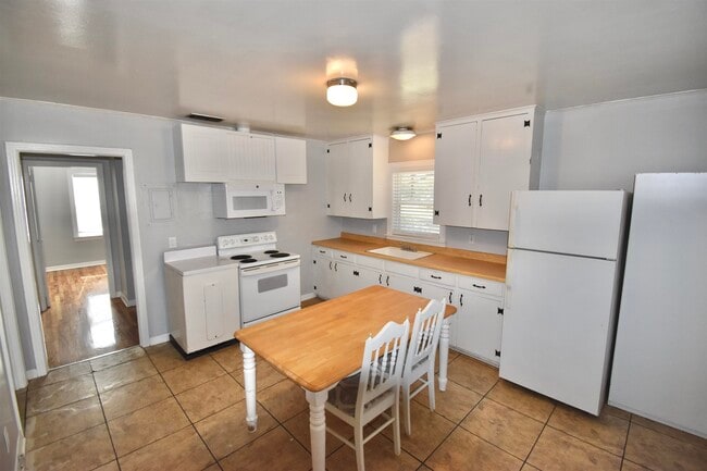 Building Photo - 309 Mill Branch Rd