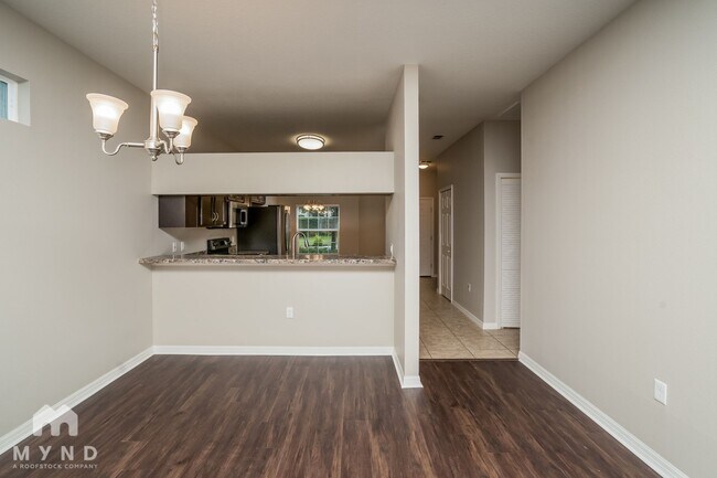 Foto del edificio - 7951 Harbor Bridge Blvd