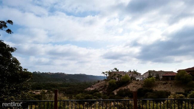 Foto del edificio - 4 br, 2.5 bath House - 12160 Dormouse Rd