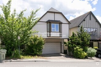 Building Photo - 2574 NW Parnell Terrace