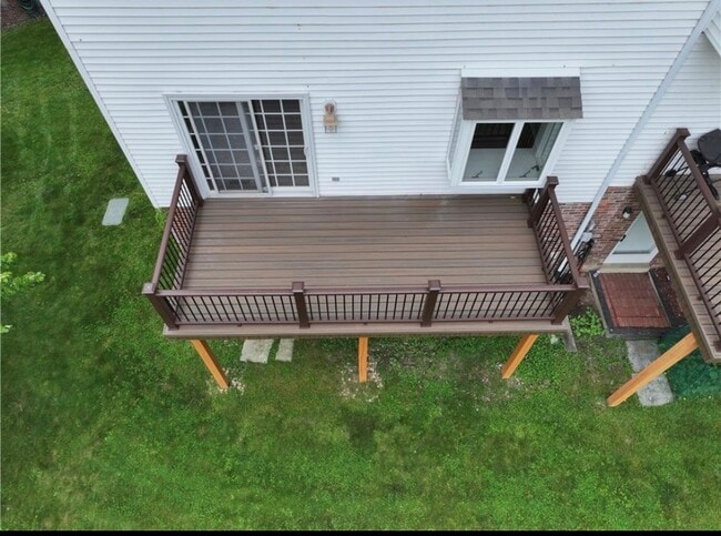 Building Photo - 1342 Quail Run Cir