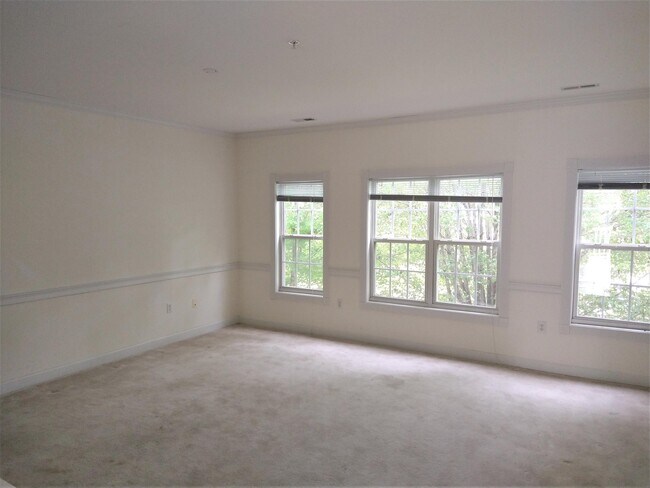 Building Photo - 8654 Coralbell Ln