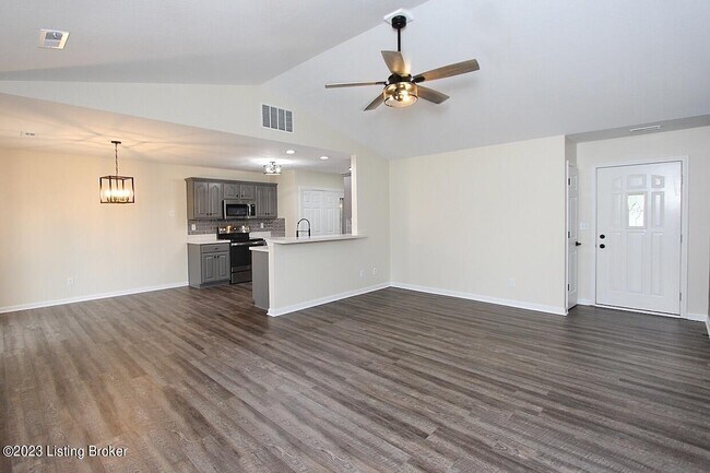 Building Photo - 3601 Rolling Ridge Way