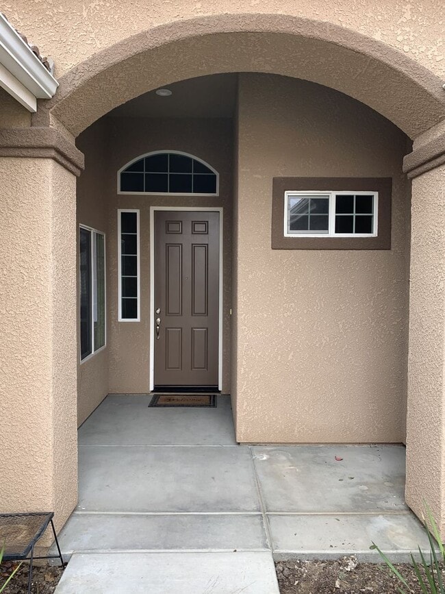 Building Photo - 1194 Paradise Loop