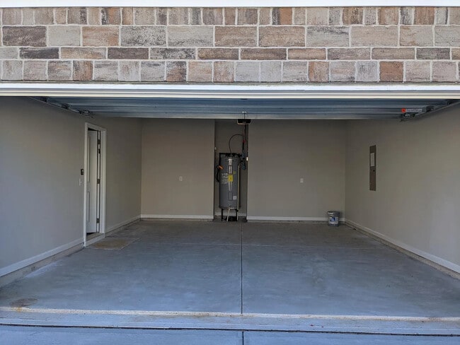 Photo - 2750 Kimblewick Ct Townhome