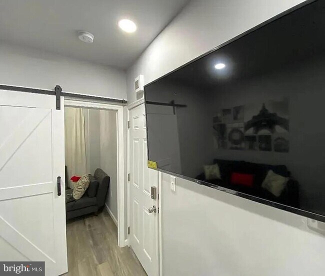 Foto del edificio - 4428 Parrish St