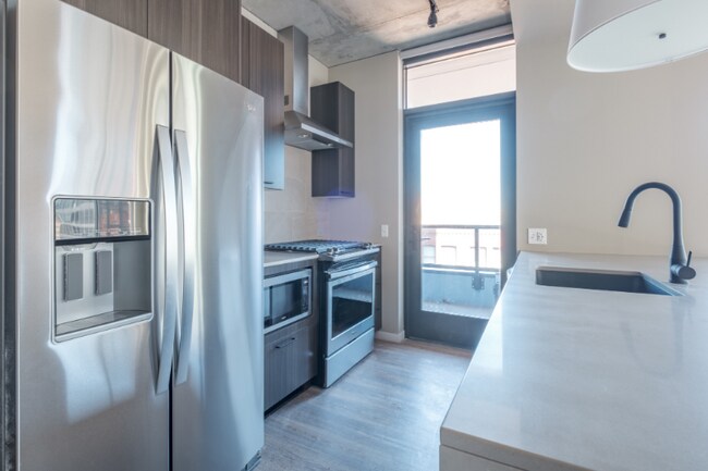 Foto del edificio - 932 W Madison St