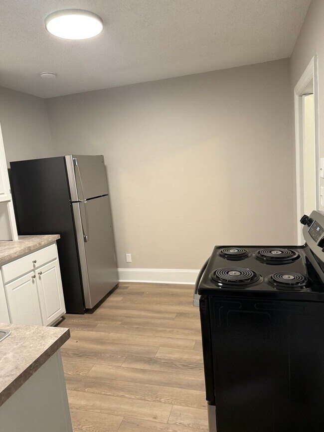 Foto del edificio - 1002 W Haven Blvd