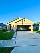 Building Photo - 800 Brooklet Dr Building Photo - 800 Brooklet Dr