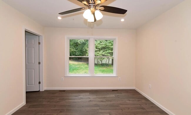 Building Photo - 101 Woody Brown Rd