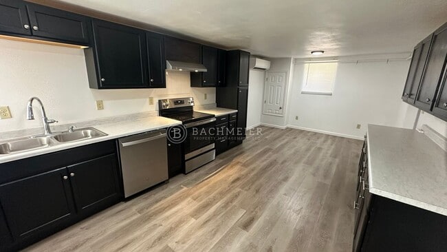 Building Photo - 415 SW 7th St