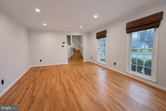 Building Photo - 1744 Lockerbie Ln