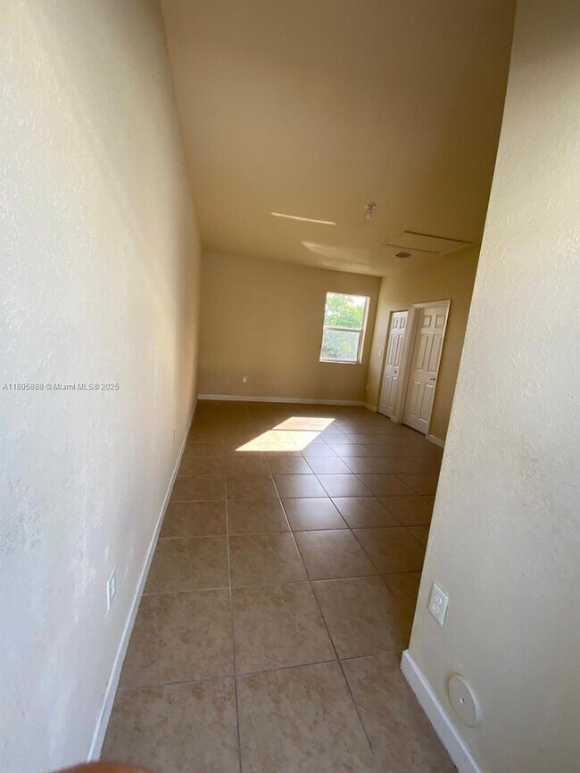 Foto del edificio - 9253 SW 169th Ave