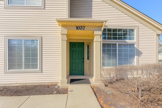 Building Photo - 1037 Park Hill Cir