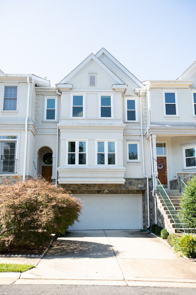 Building Photo - 4006 Dogberry Ln