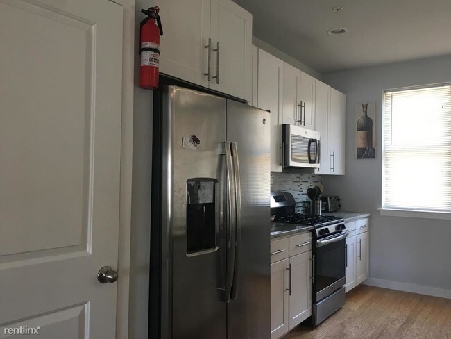Building Photo - 5 br, 4 bath Apartment - 4126 Tower St