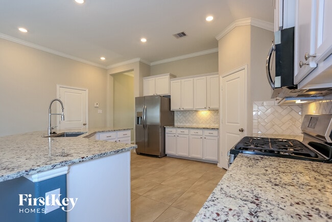 Foto del edificio - 3307 Keeling Ln