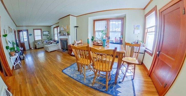 Building Photo - Pet-Friendly + Bonus Room + Washer & Dryer...