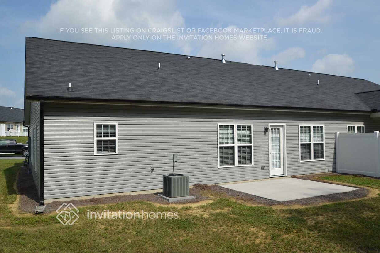 Foto del edificio - 109 Brookbank Ct
