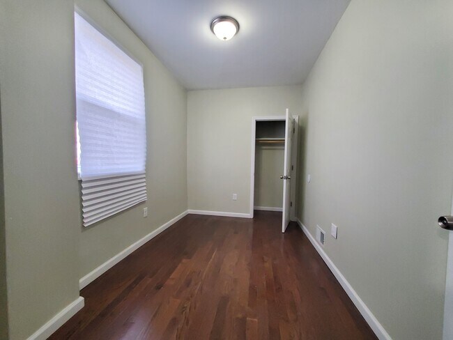 Unit 1 - 172 N 14th St