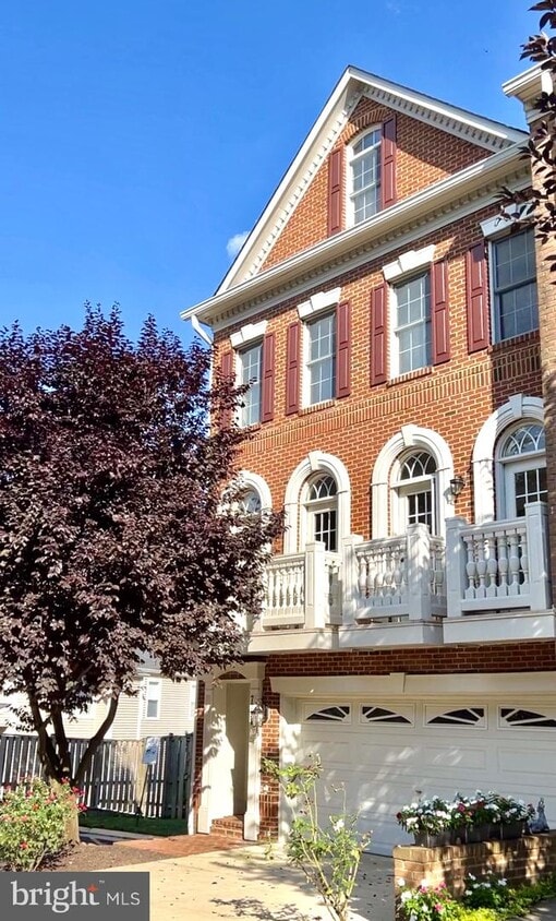 7737 Legere Ct, McLean, VA 22102 Townhome Rentals in McLean VA